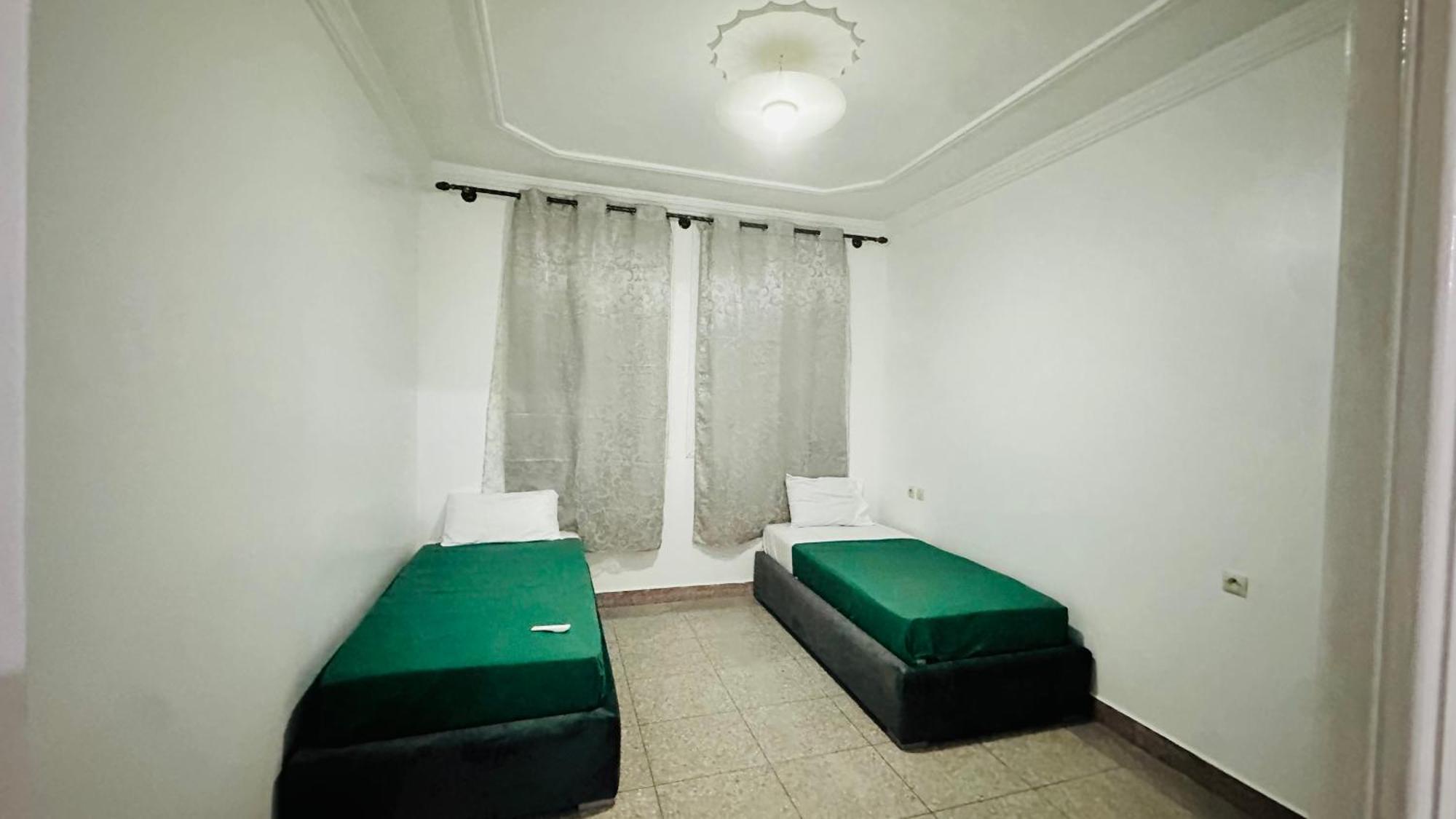 Karaz Homestay Grand Appartement Avec Rooftop Monte Arrouit Extérieur photo
