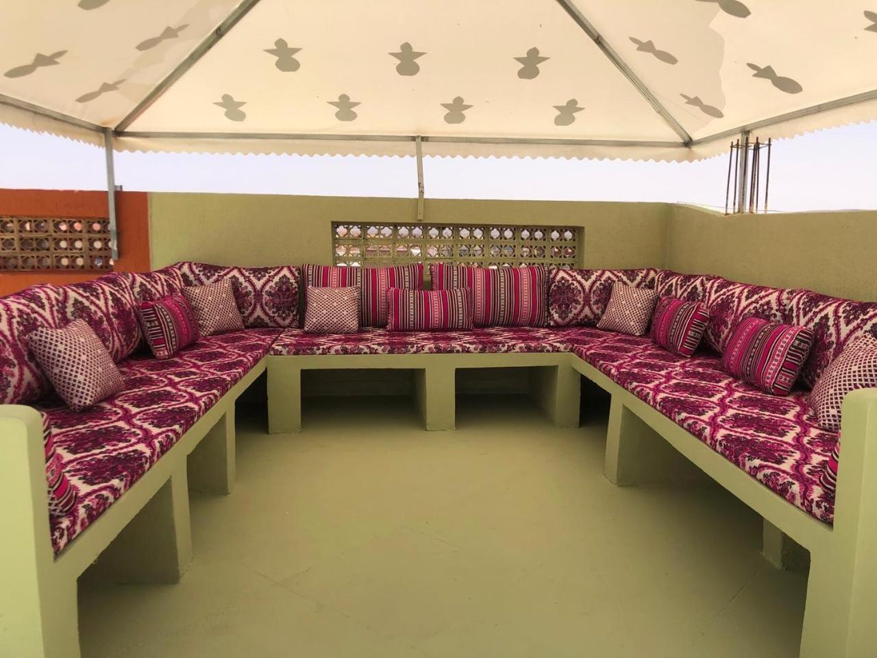 Karaz Homestay Grand Appartement Avec Rooftop Monte Arrouit Extérieur photo